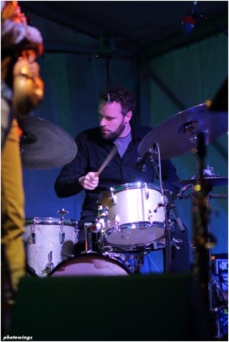 Tobias_Backhaus_drums_Edward_Maclean_Me_And_You_live_at_Schloss_Agathenburg