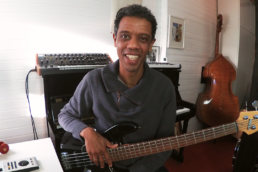 tiny lessons on how to preactise walking bass time